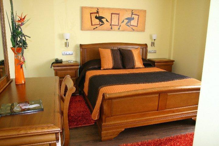 Complejo Aldeola Bed & Breakfast Malpica Exterior photo